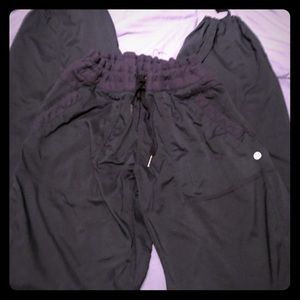 Lululemon workout pants
